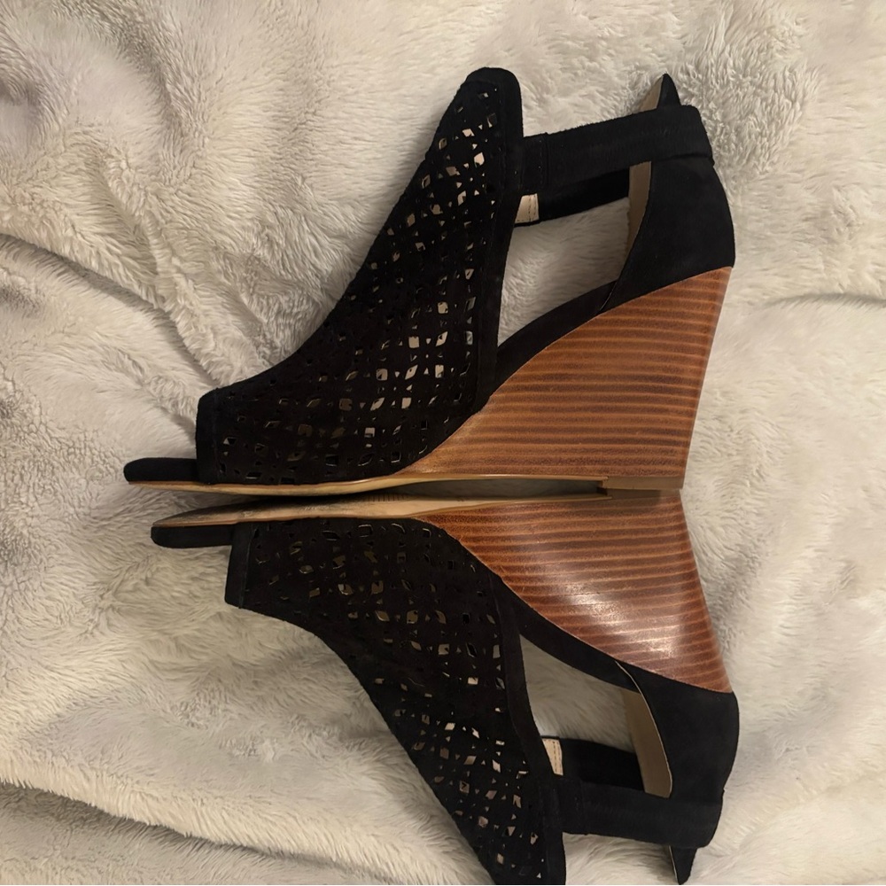 Cole Haan Women’s Edie Wedge Bootie Black Suede W16306 Size 9 B